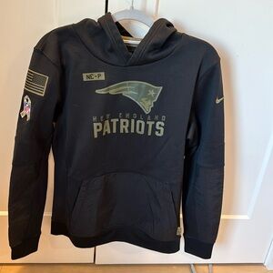 Nike NFL Salute To Service New England Patriots Hoodie size youth Large